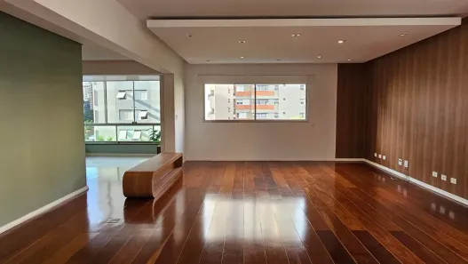Apartamento com 3 Quartos à venda, 240m² no Vila Uberabinha, São Paulo