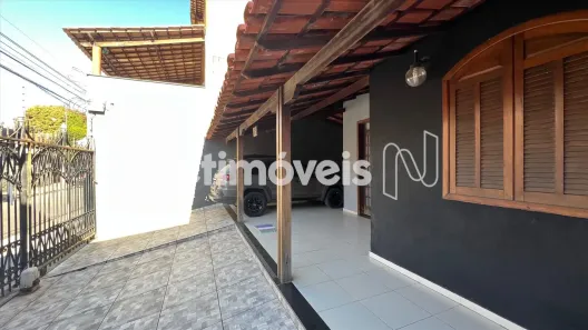 Casa com 3 Quartos à venda, 130m² no Eldorado, Contagem