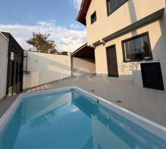 Sobrado com 2 Quartos à venda, 64m² no Guanabara, Joinville