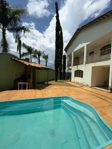 Sobrado com 3 Quartos à venda, 360m² no Setor Gentil Meireles, Goiânia