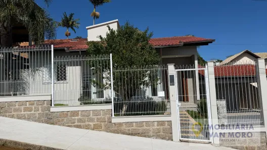 Casa com 3 Quartos à venda, 154m² no Centro, Florianópolis