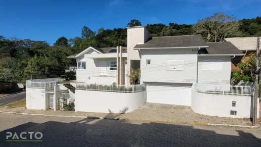 Casa com 3 Quartos à venda, 210m² no Urussanguinha, Araranguá