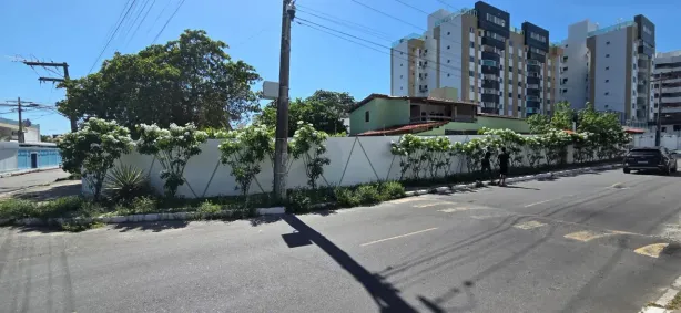 Imóvel Comercial com 6 Quartos para alugar, 350m² no Pitangueiras, Lauro de Freitas