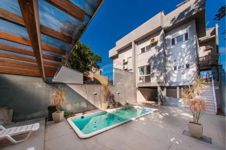 Sobrado com 3 Quartos à venda, 132m² no Floresta, Pareci Novo
