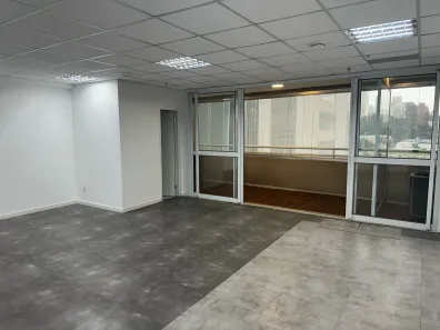 Sala Comercial para alugar, 124m² no Chácara Santo Antônio (Zona Sul), São Paulo