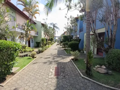 Sobrado com 3 Quartos à venda, 140m² no Jardim Santa Maria, Jacareí