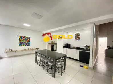 Casa de Condomínio com 3 Quartos à venda, 100m² no Aclimação, Uberlândia