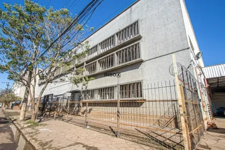 Prédio Comercial para venda ou aluguel, 2071m² no Floresta, Porto Alegre