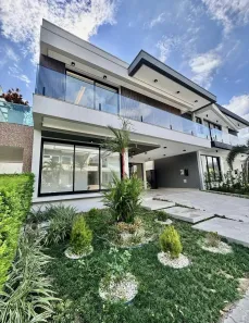 Casa de Condomínio com 5 Quartos à venda, 352m² no Chapada, Manaus