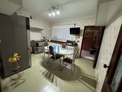 Sobrado com 3 Quartos à venda, 200m² no Vila Santa Delfina, São Paulo