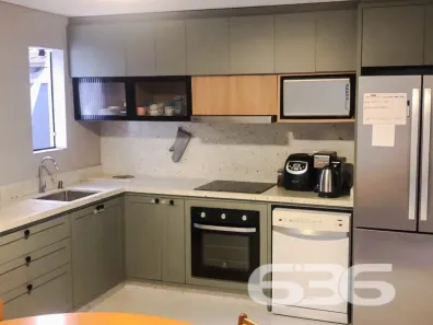 Sobrado com 3 Quartos à venda, 126m² no Floresta, Joinville