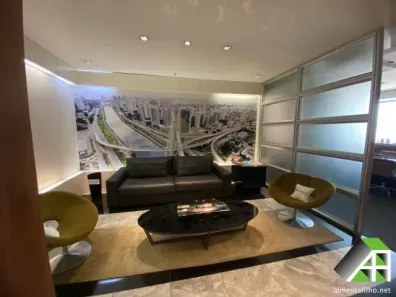 Sala Comercial com 3 Quartos para alugar, 220m² no Vila Olímpia, São Paulo