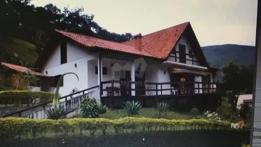 Casa de Condomínio com 4 Quartos à venda, 378m² no Araras, Petrópolis