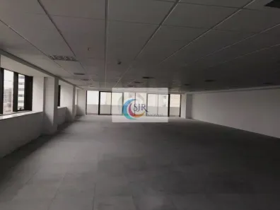 Sala Comercial para alugar, 212m² no Várzea da Barra Funda, São Paulo