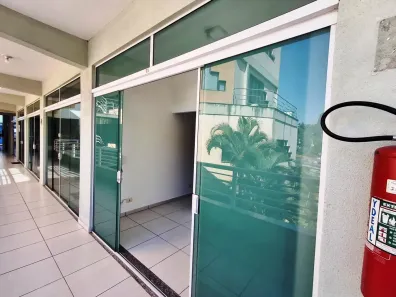 Sala Comercial para alugar, 34m² no Parque São George, Cotia