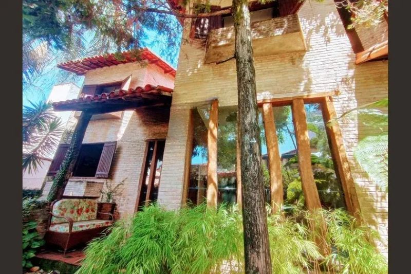 Casa com 4 quartos — Castelo, Belo Horizonte