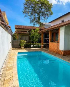 Casa com 4 Quartos à venda, 247m² no Vila Cascatinha, São Vicente