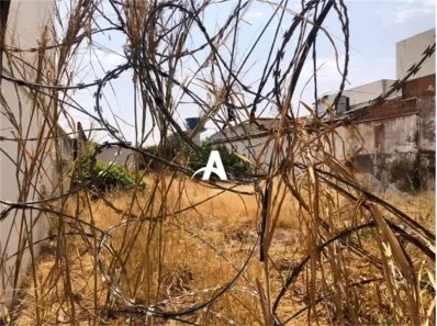 Lote/Terreno à venda, 330m² no Nossa Senhora Aparecida, Uberlândia