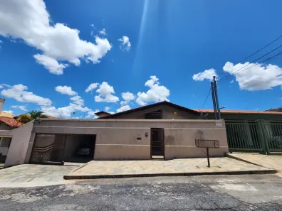 Apartamento com 4 Quartos à venda, 400m² no Guarujá, Betim