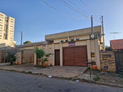 Sobrado com 4 Quartos à venda, 252m² no Jardim América, Goiânia