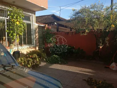 Sobrado com 4 Quartos à venda, 240m² no Santa Maria, Santos