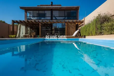 Casa com 3 Quartos à venda, 280m² no Laranjal, Pelotas