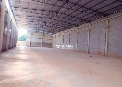 Galpão/Depósito/Armazém para alugar, 1600m² no Floresta, Salto de Pirapora