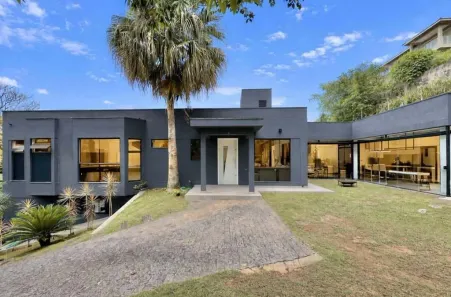 Casa de Condomínio com 4 Quartos à venda, 274m² no Jardim Indaiá, Embu das Artes