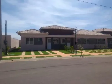 Casa de Condomínio com 2 Quartos à venda, 60m² no Petrópolis, Várzea Grande