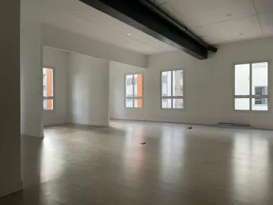 Sala Comercial para alugar, 98m² no Bom Retiro, Joinville
