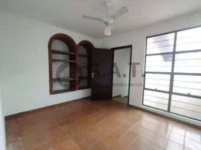 Casa com 2 Quartos para alugar, 60m² no Jardim Simus, Sorocaba