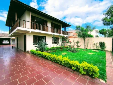 Sobrado com 3 Quartos à venda, 230m² no Emiliano Perneta, Pinhais