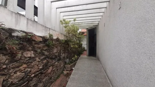 Imóvel Comercial com 4 Quartos para alugar, 675m² no São Bento, Cabo Frio