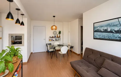 Apartamento com 2 Quartos à venda, 70m² no Independência, Porto Alegre