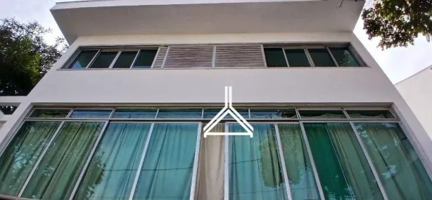 Casa com 3 Quartos para alugar, 600m² no Jardim da Glória, São Paulo