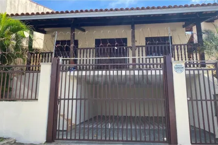 Casa com 3 Quartos para alugar, 150m² no Jardim Maristela, Atibaia