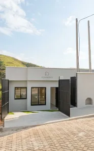 Casa com 2 Quartos à venda, 74m² no Barreira Cravo, Volta Redonda