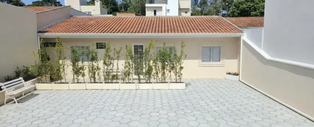 Casa com 2 Quartos para alugar, 60m² no Ahú, Curitiba
