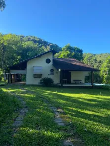 Fazenda/Sítio com 4 Quartos à venda, 103000m² no Papucaia, Cachoeiras de Macacu
