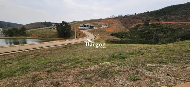 Lote/Terreno à venda, 300m² no Vina Del Mar, Juiz de Fora