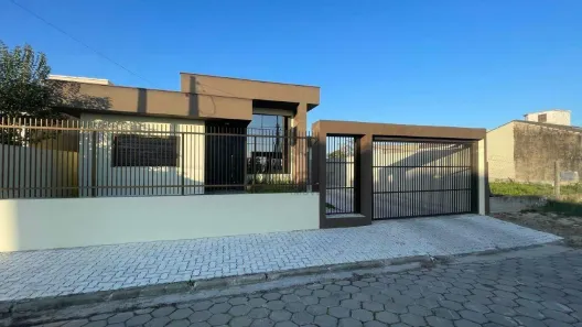 Casa com 3 Quartos à venda, 150m² no Vila São José, Araranguá