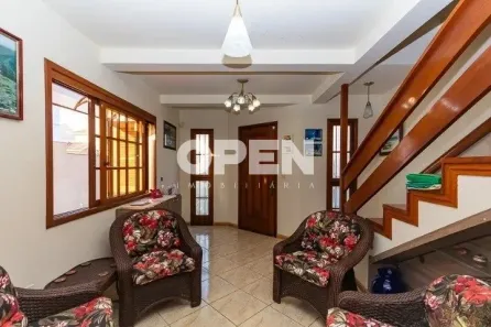 Sobrado com 4 Quartos à venda, 252m² no Estância Velha, Canoas