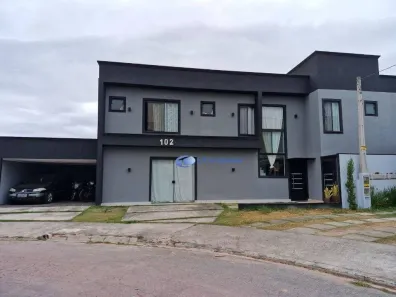 Casa de Condomínio com 3 Quartos à venda, 230m² no Jardim Jacinto, Jacareí