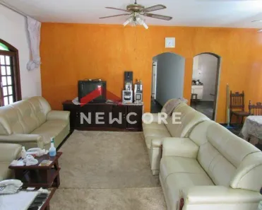 Casa com 3 Quartos à venda, 173m² no Estância Balneária Belmira Novaes, Peruíbe