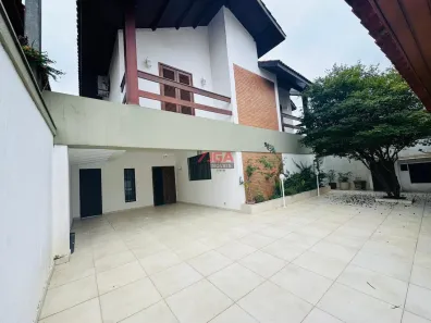 Casa com 4 Quartos à venda, 346m² no Jardim Campo Grande, São Paulo