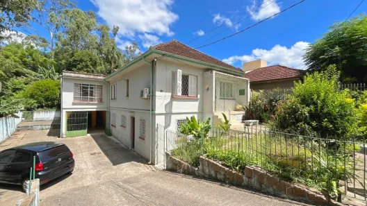 Casa com 3 Quartos à venda, 300m² no Teresópolis, Porto Alegre