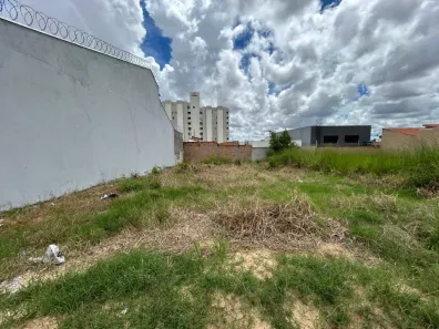 Lote/Terreno à venda, 264m² no Granada, Uberlândia