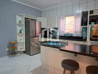 Sobrado com 3 Quartos à venda, 199m² no Jardim Torrão de Ouro, São José dos Campos