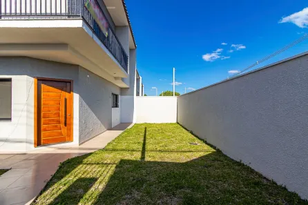Sobrado com 3 Quartos à venda, 138m² no Uberaba, Curitiba