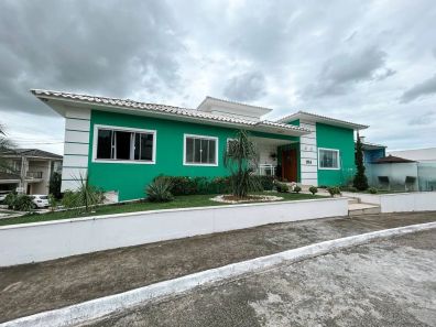Casa com 4 Quartos à venda, 220m² no Lagoa, Macaé